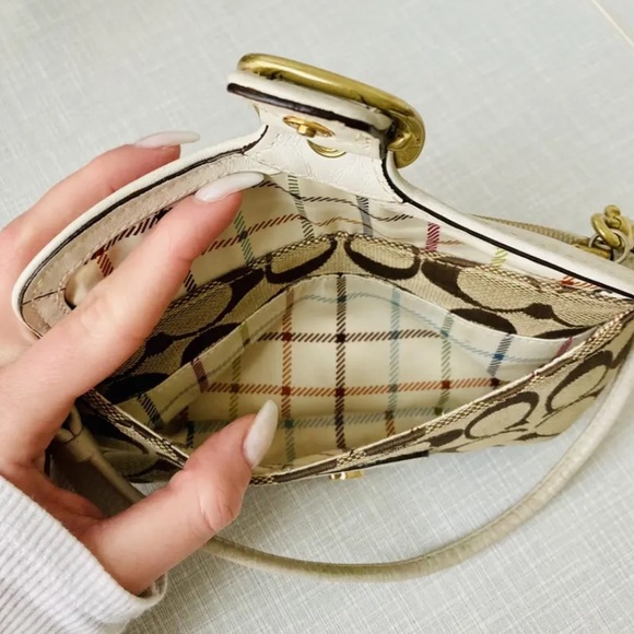 Coach Bleecker Wristlet/Demi Purse - Picture 12 of 12